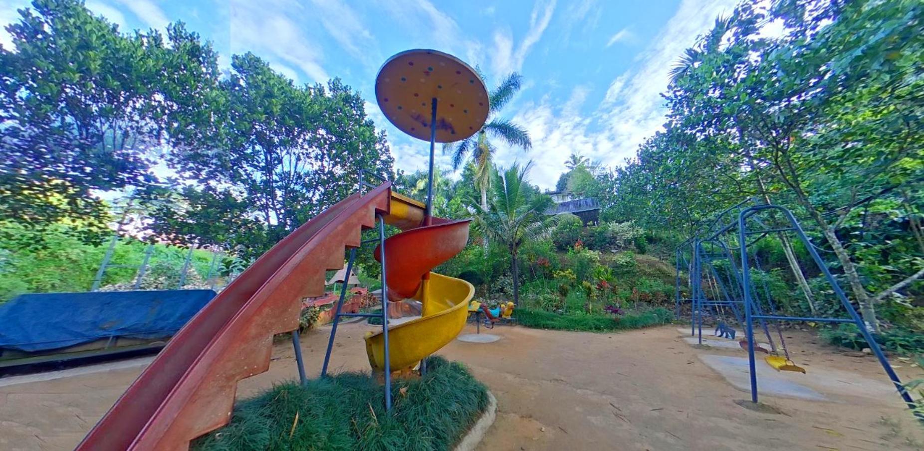 Wayanad Royal Stream Bed and Breakfast Kalpetta Eksteriør billede